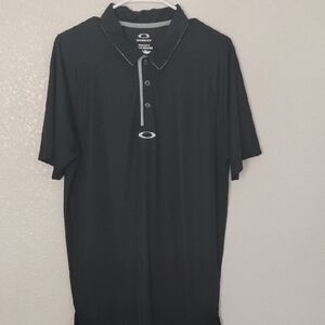 Oakley Men's Polo Shirt in Black and Gray